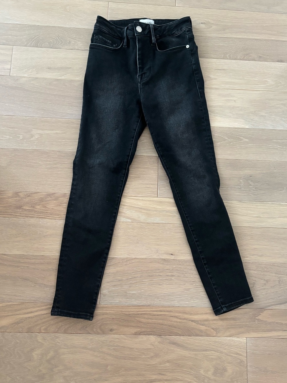 FRAME Le One Skinny Crop Jean Size 1